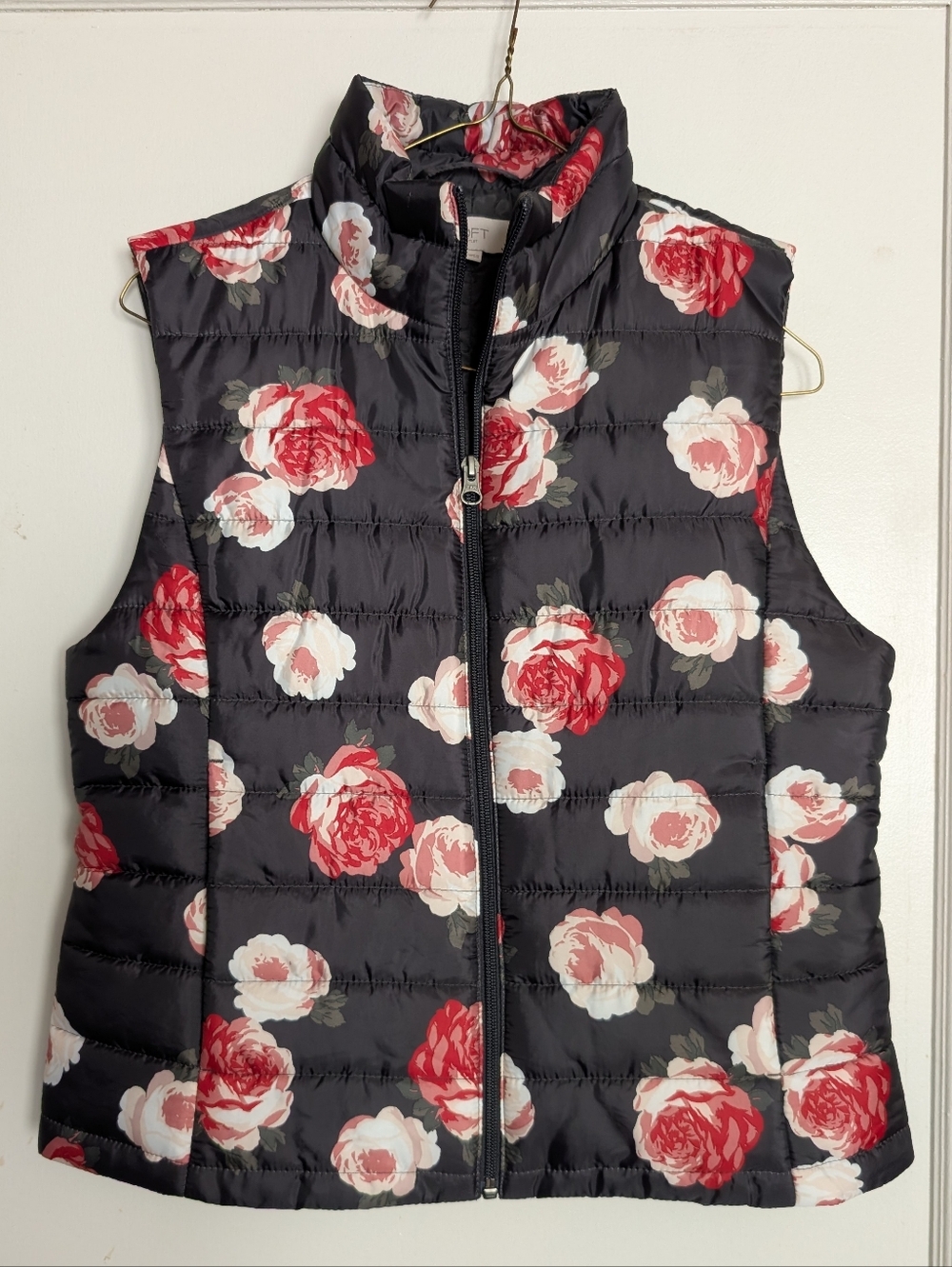 Loft Quilted Floral Puffer Vest - Black with Red Rose Print